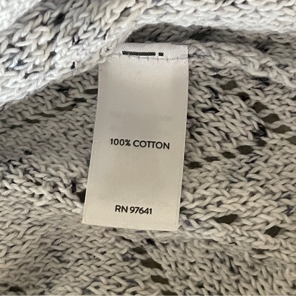 J. Jill Cardigan Small Petite Tweed Crochet Eyelet 3 Button White Blue Speckled - Picture 3 of 6